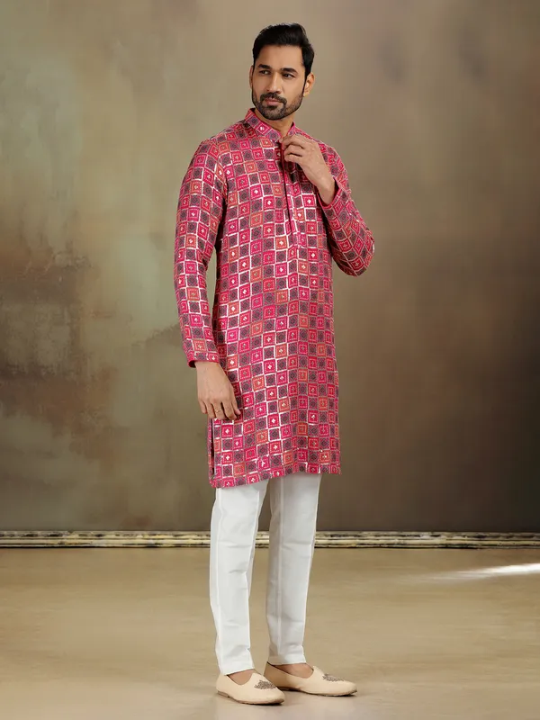 Rani pink thread embroidered kurta set