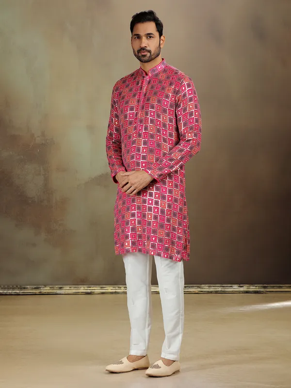 Rani pink thread embroidered kurta set