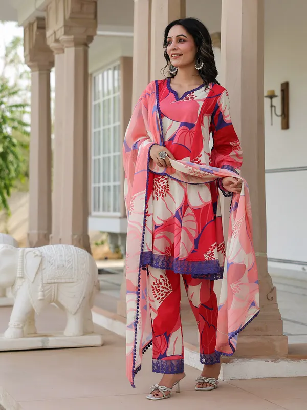 Red and white cotton kurti set