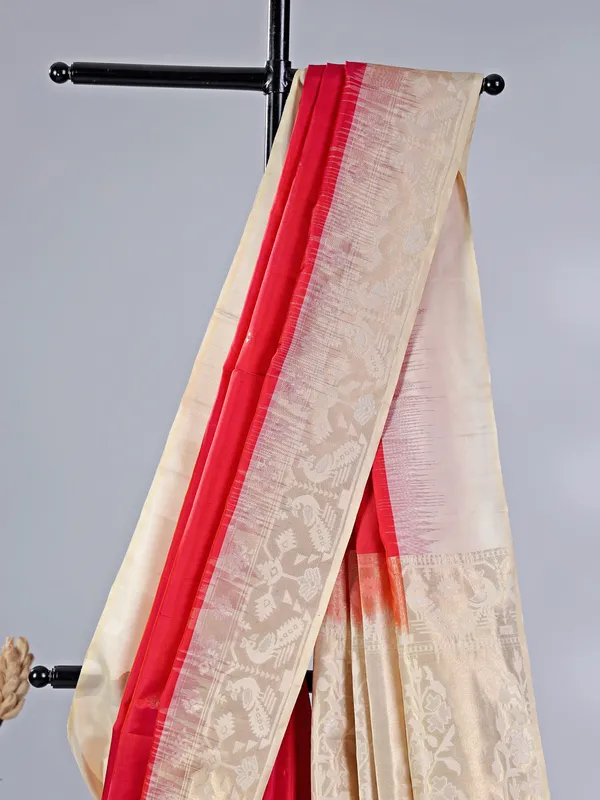 Red banglori silk saree with grand zari weaving