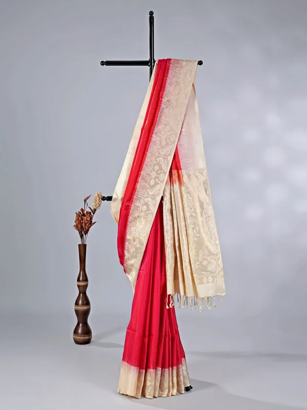 Red banglori silk saree with grand zari weaving
