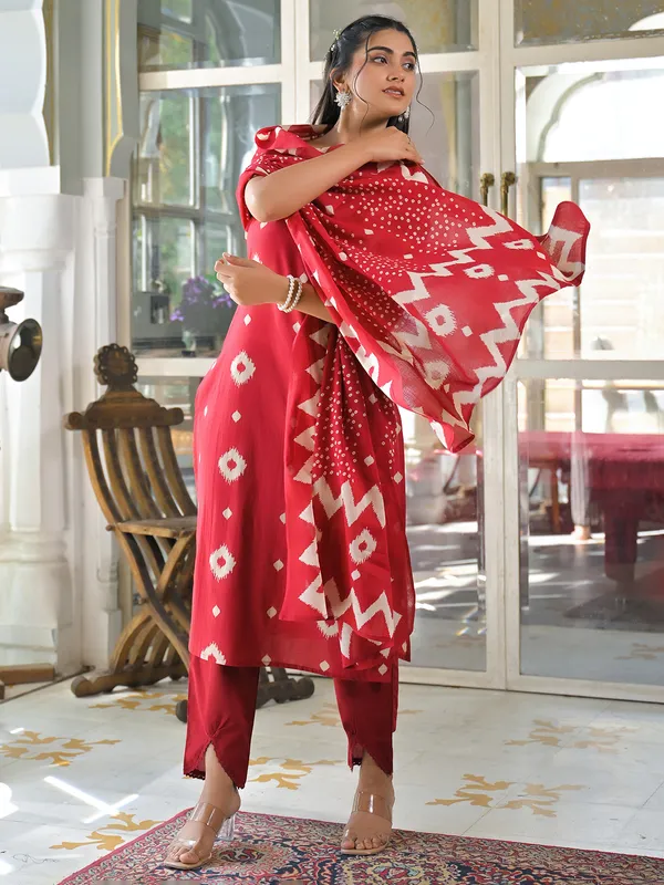 Red cotton sil kurti set