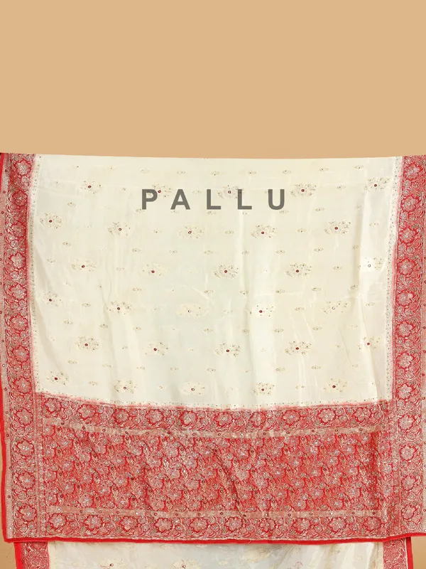 Red dola silk saree for wedding occasion