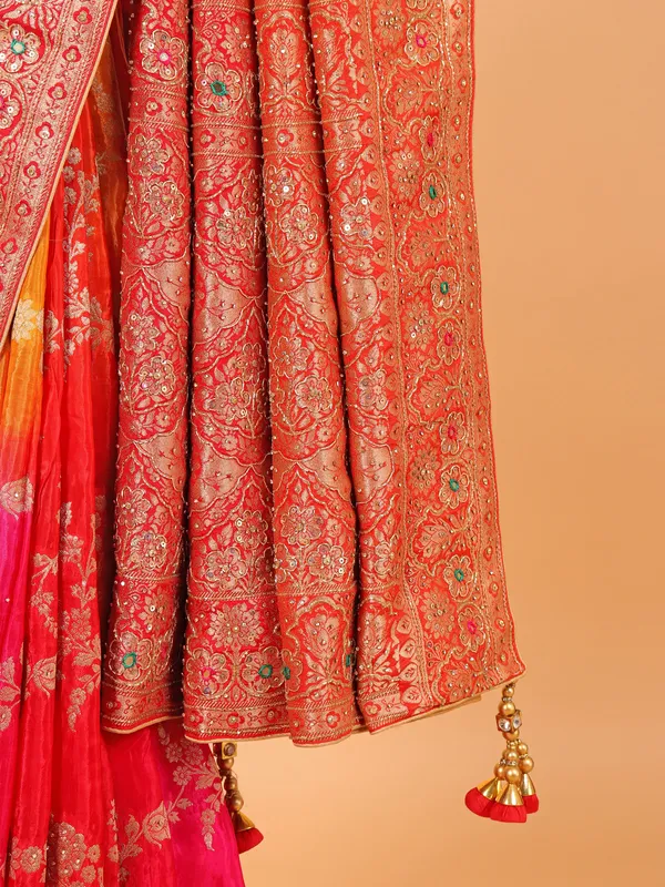 Red dola silk saree with unstitched blouse