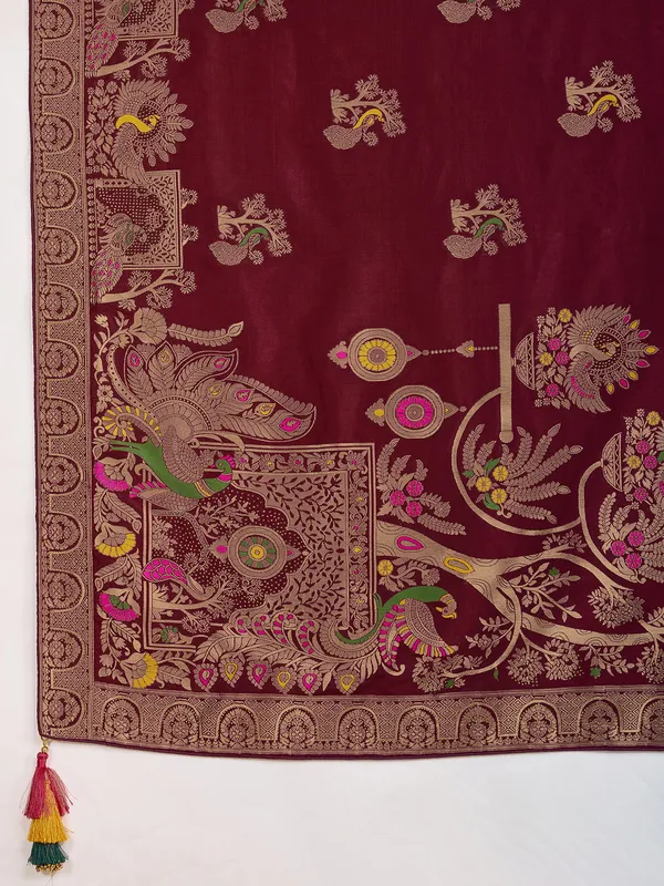Red dola silk saree with zari stone weaving