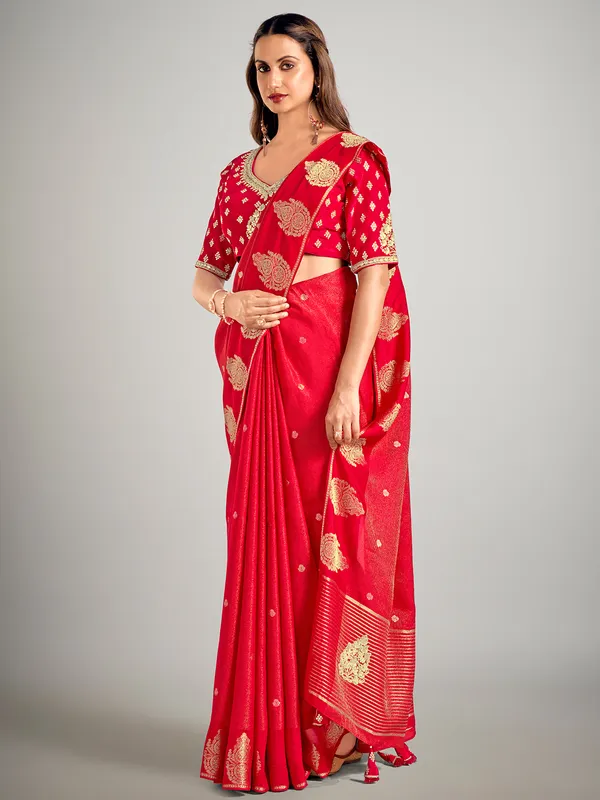 Red dola silk wedding wear zari saree
