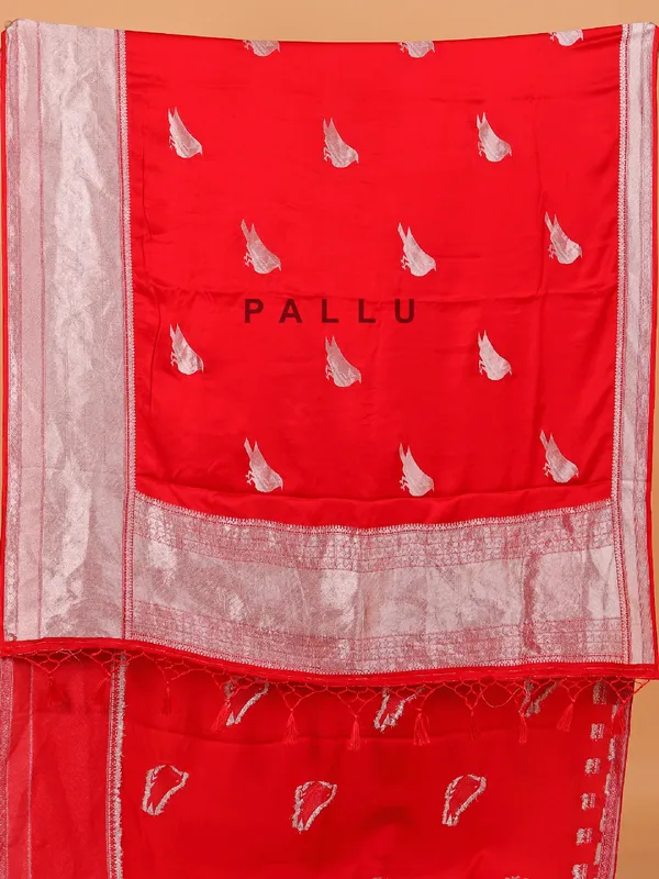 Red modal silk saree for wedding wear