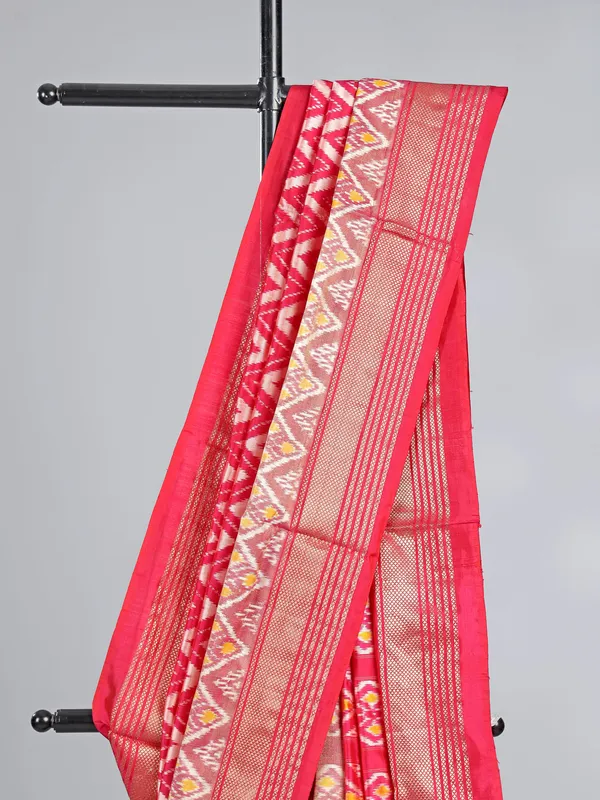 Pink zigzag printed patola silk saree