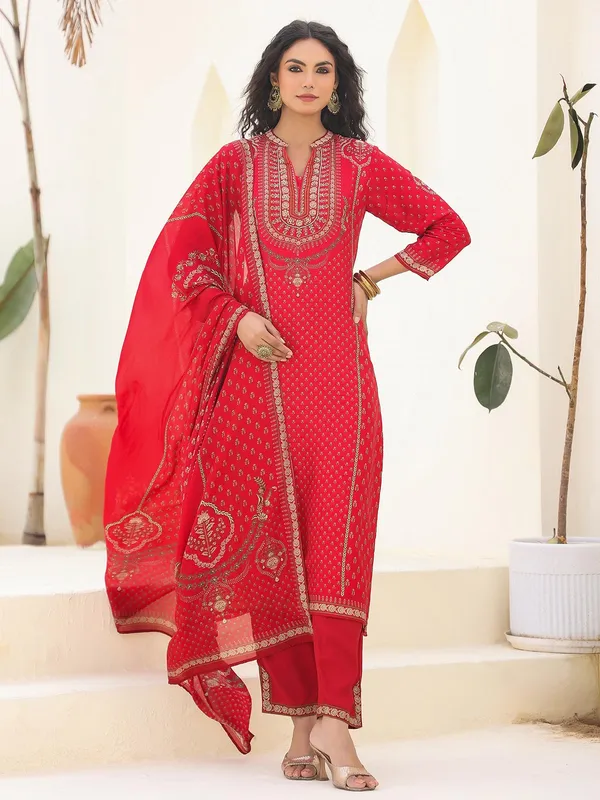 Red printed dola silk kurti set with dupatta