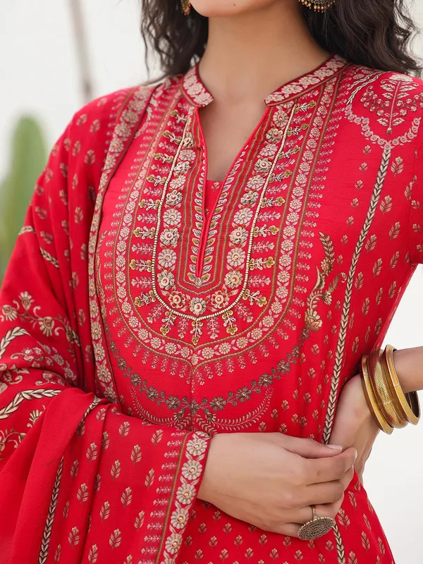 Red printed dola silk kurti set with dupatta