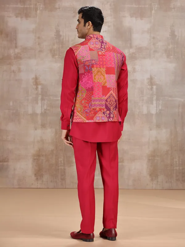 Red printed silk waistcoat set for men