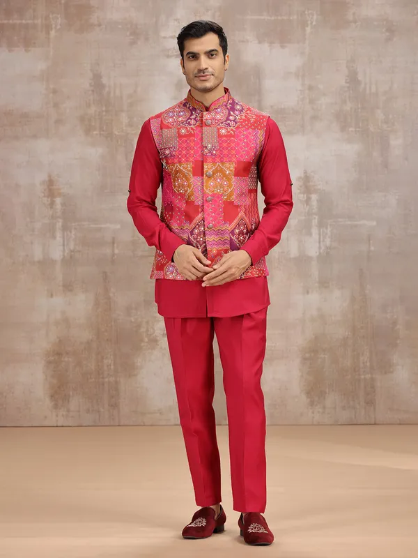 Red printed silk waistcoat set for men