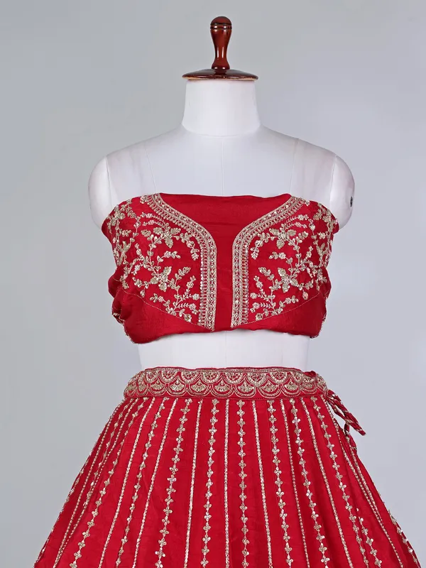 Red raw silk bridal lehenga choli with cutdana detailing