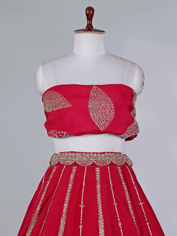 Red raw silk bridal lehenga choli with resham work