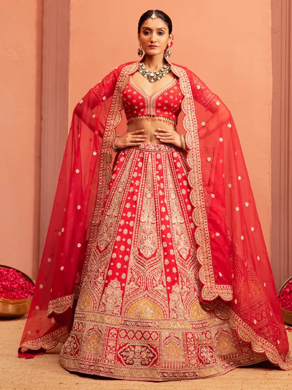 Red raw silk bridal lehenga choli with sweetheart neckline
