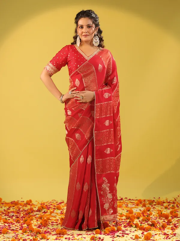 Red silk saree for elegant wedding wear