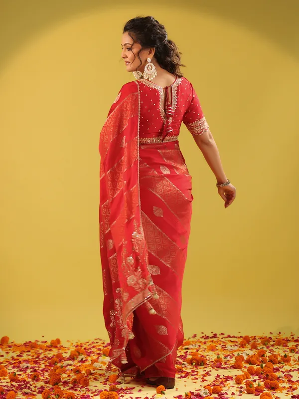 Red silk saree for elegant wedding wear
