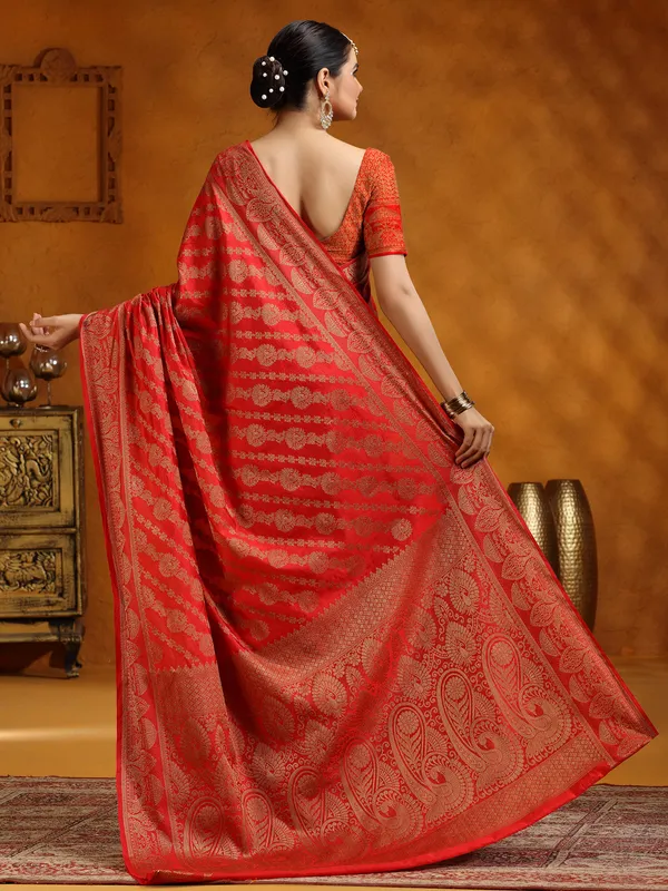 Red silk saree for wedding wear