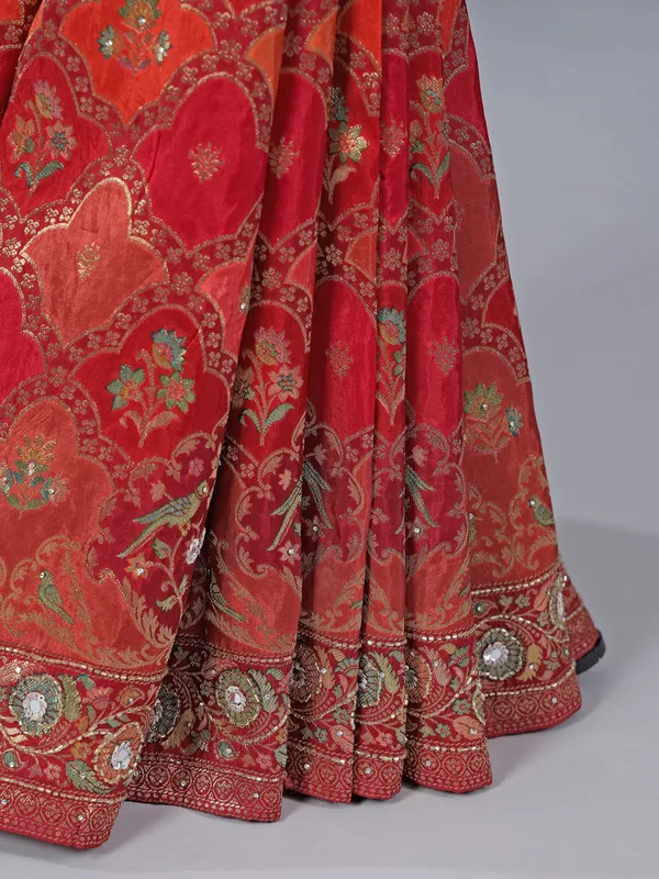 Red silk zari weaving saree for wedding look