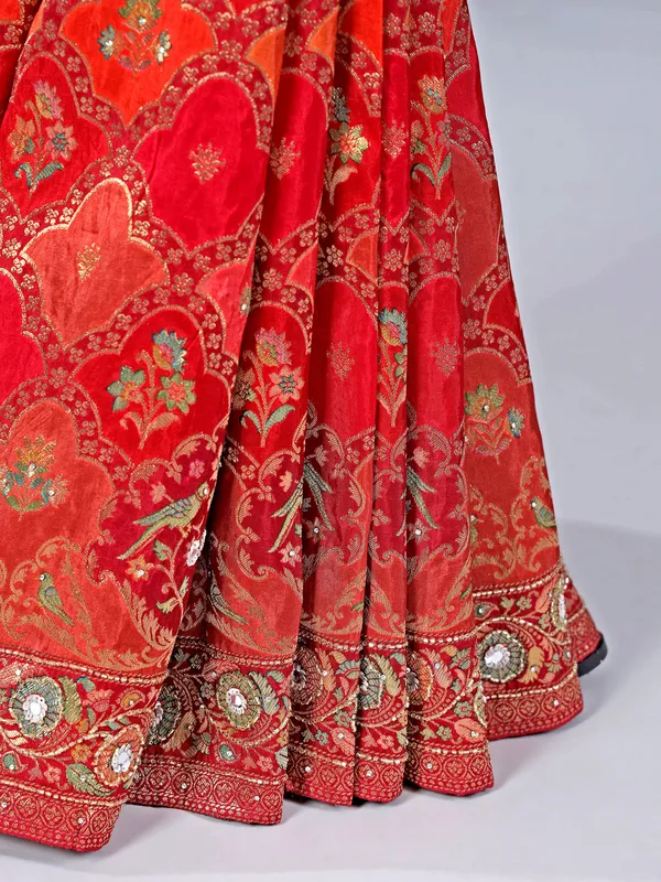 Red silk zari weaving saree for wedding look