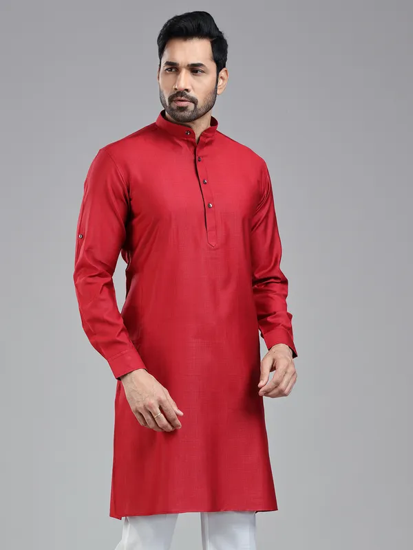 Red simple kurta for festival