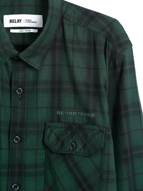 Relay dark green checks shirt in cotton