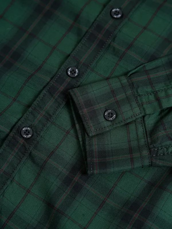 Relay dark green checks shirt in cotton