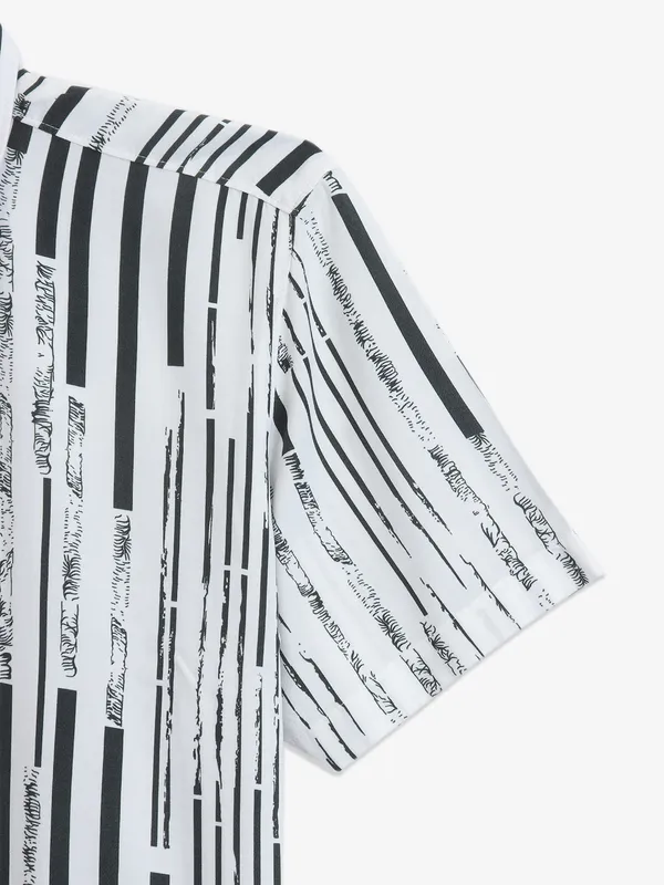 RELAY Olive cotton printed shirt