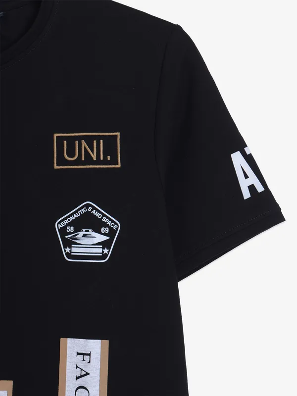 RIVER BLUE black round neck t-shirt
