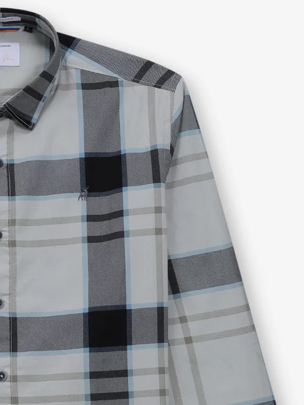 RIVER BLUE off-white and blue checks shirt