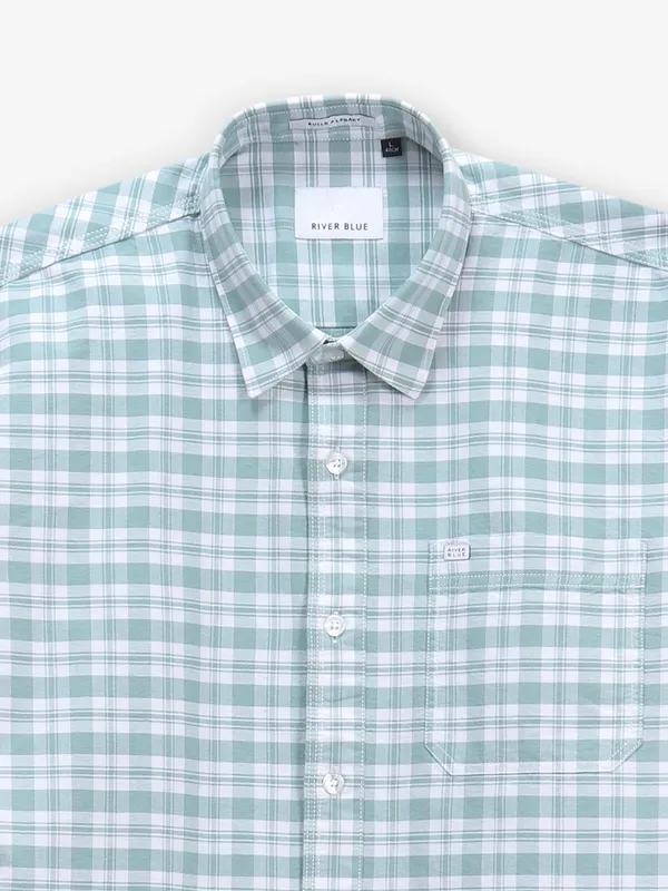 RIVER BLUE pista green checks casual slim fit shirt
