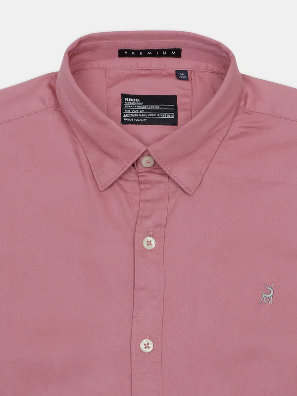 River Blue solid pink cotton shirt for casual