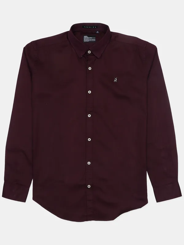 River Blue solid wine cotton slim fit shirt