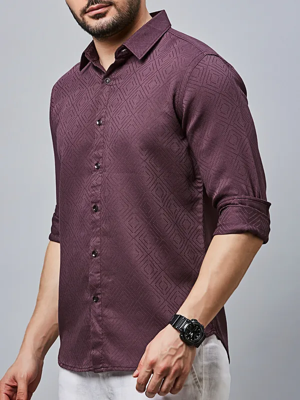 RIVER BLUE textured wine cotton casual wear shirt