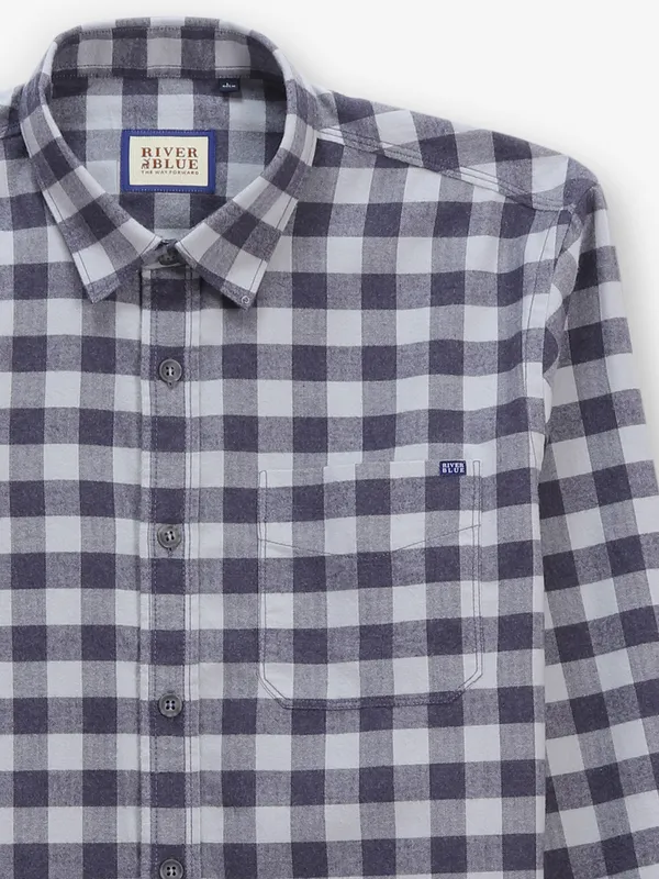 RIVER BLUE white and purple shirt