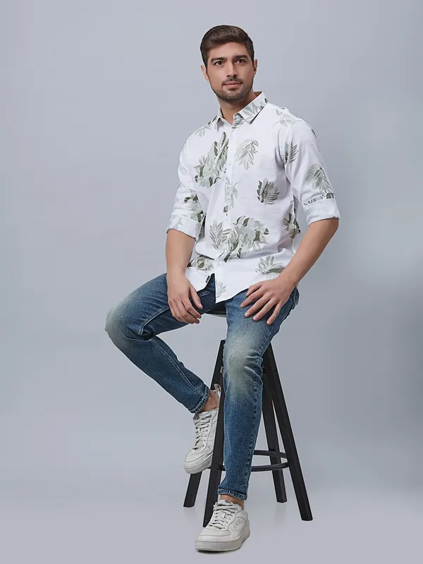 River Blue white casual shirt in printed