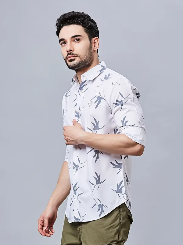 RIVER BLUE white printed casual cotton shirt