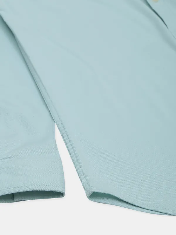River blue solid pista green casual shirt for men