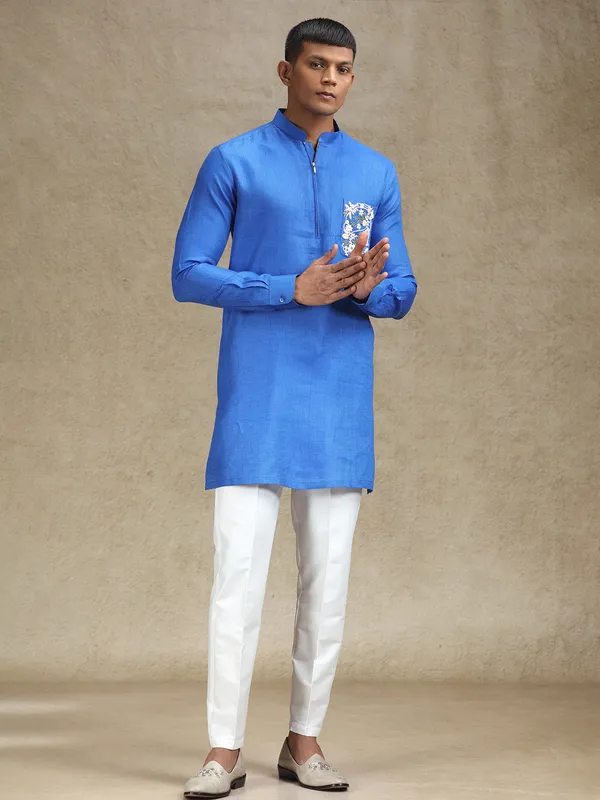 Royal blue zipper closure kurta set for festive charm