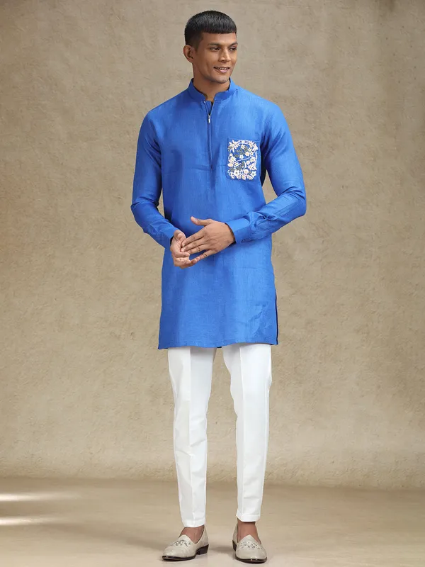 Royal blue zipper closure kurta set for festive charm