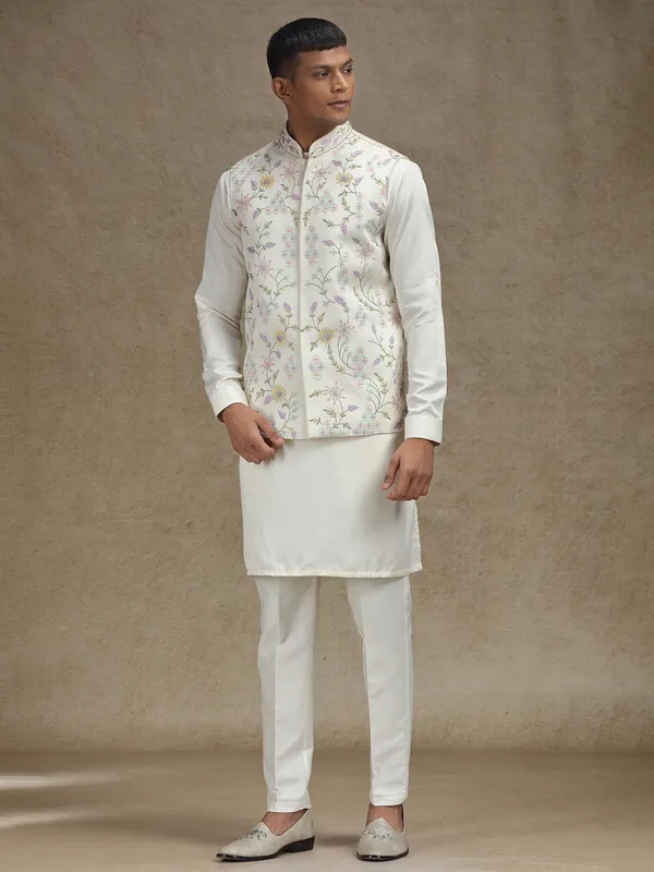 Cream waistcoat set with intricate embroidery
