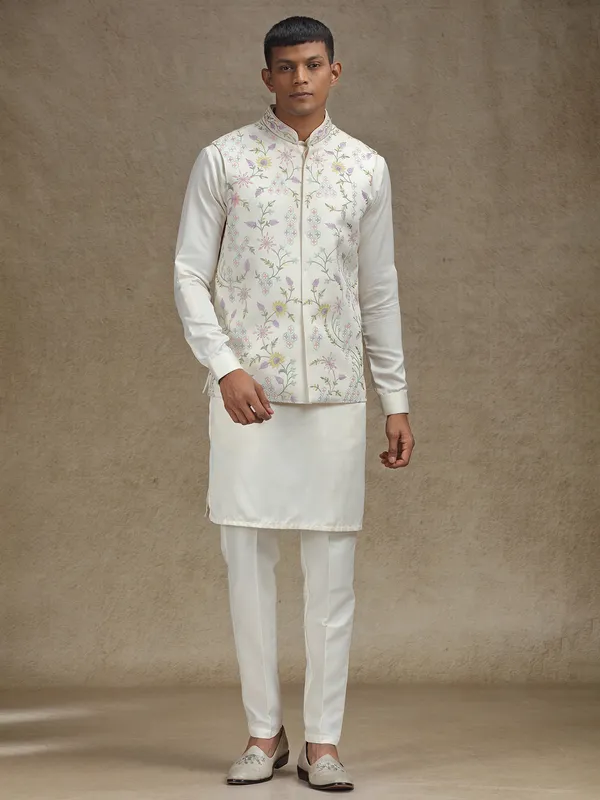 Cream waistcoat set with intricate embroidery