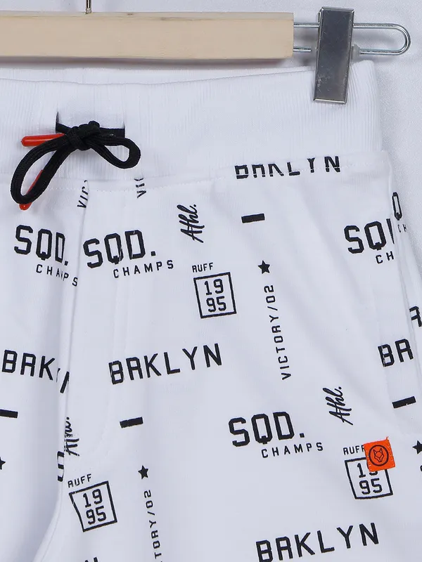 Ruff white cotton shorts