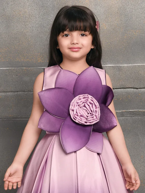 Shaded purple satin sleeveless party wear gown