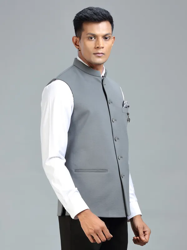 Sharp sophisticated stylish grey waistcoat for men