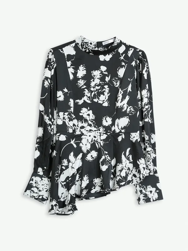 Polyester black printed top for casual