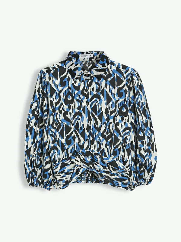 Printed blue crop top for casual