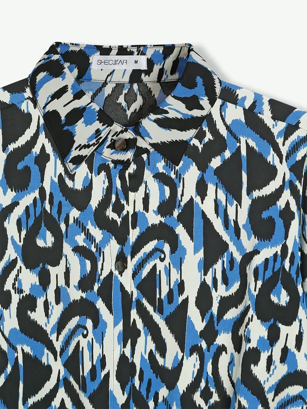 Printed blue crop top for casual