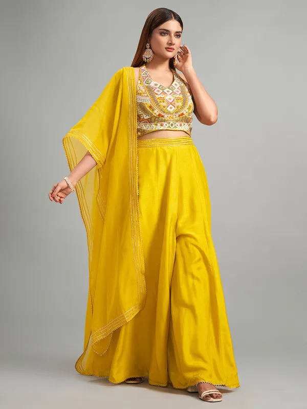 Shiny yellow silk palazzo suit