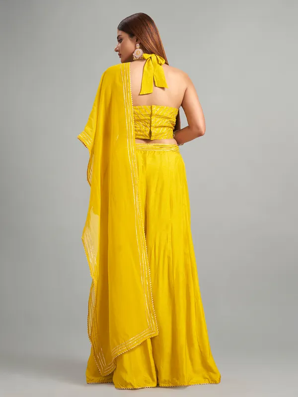 Shiny yellow silk palazzo suit